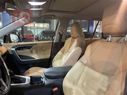 تۆیۆتا ڕاڤ 4